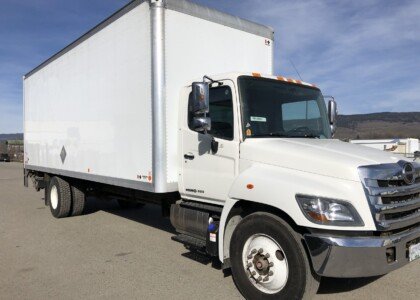 Hino homepage white truck 1