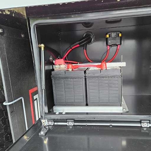 2025 HINO L6L battery compartment