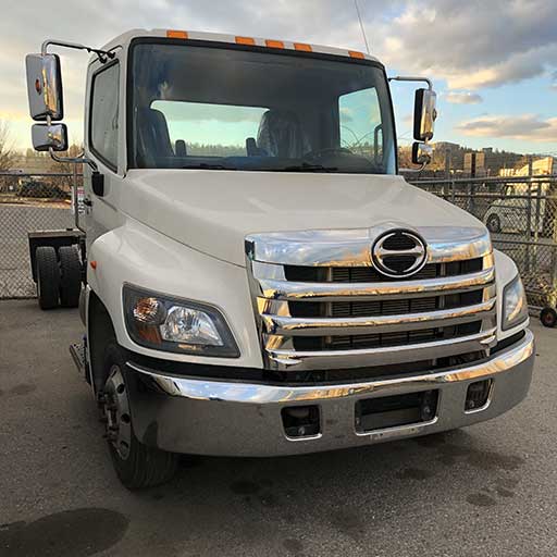 HINO 258U front view